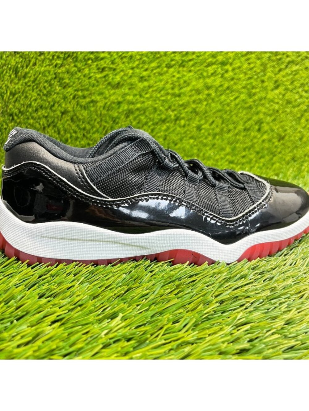 Nike Air Jordan 11 Retro Boys Size 3Y Black Athletic Basketball Shoes Sneakers - Picture 1 of 11